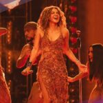 Shakira canta en francés y emociona al público de Montreal