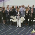 Legault renueva ministros y promete “rediseñar la economía”