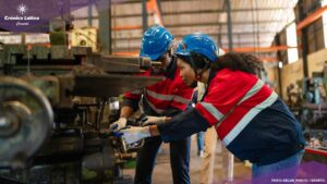 Unos 300 integrantes del sector manufacturero de Quebec se reunieron recientemente en la Colina Parlamentaria para defender la importancia de los trabajadores extranjeros temporales.