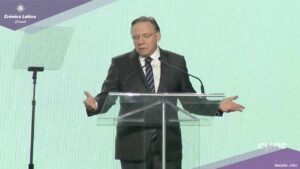El primer ministro de Quebec, François Legault, cerró definitivamente la puerta a una “cláusula del abuelo” que permitiría a los inmigrantes ya establecidos en la provincia acceder al Programa Experiencia Quebequense (PEQ).