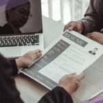 La crisis del título: graduarse ya no garantiza empleo rápido
